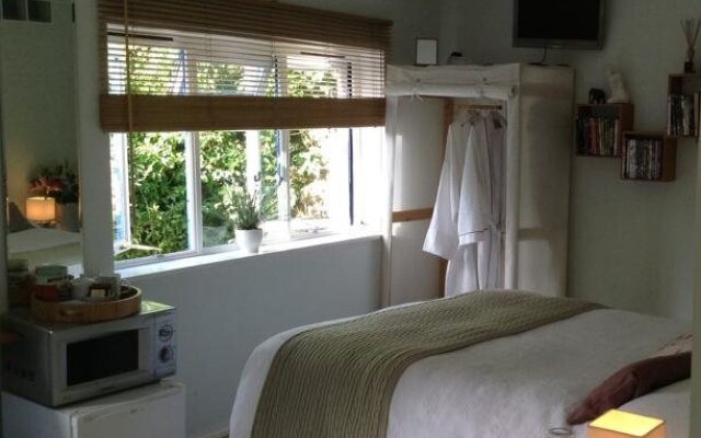 Overglen Court Bed & Breakfast
