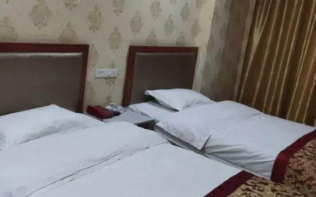 Qianchunchen Business Hotel