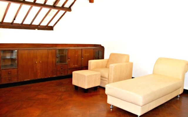 De Kapten Cottage Setiabudi