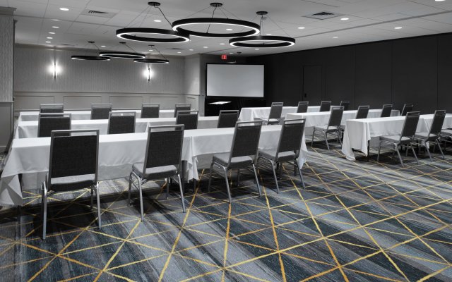 Holiday Inn & Suites Marlborough by IHG