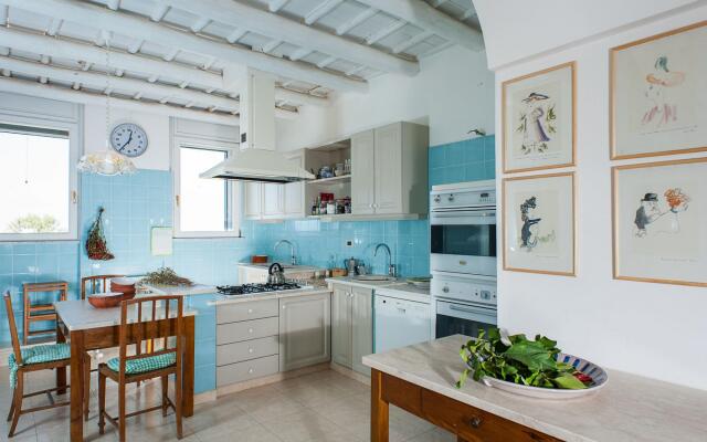 Modern Villa in Paceco with Private Pool