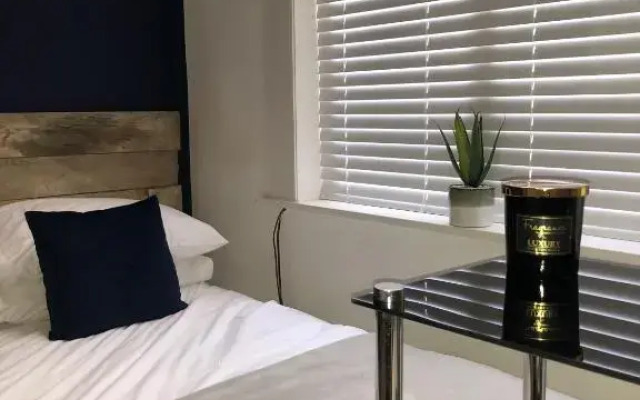 Sapphire Suite Sasco Apartments