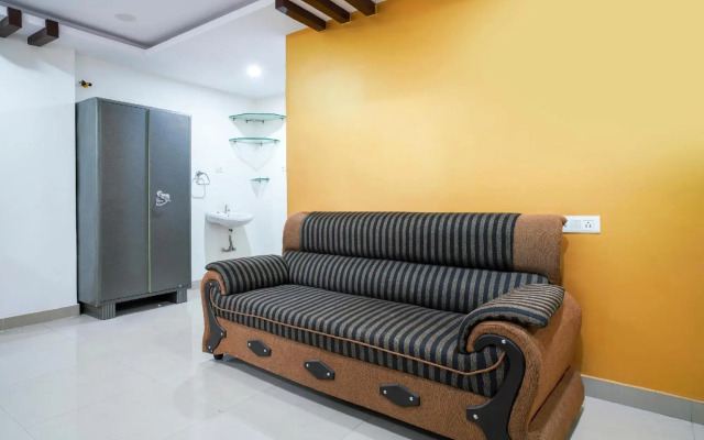 Sa Thirumala Residency by OYO Rooms