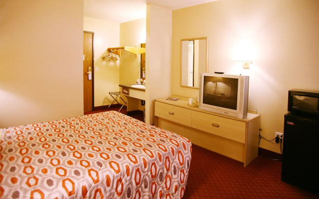 The Inn & Suites SW Omaha