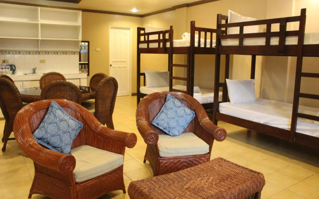 P and M Final Option Hotel