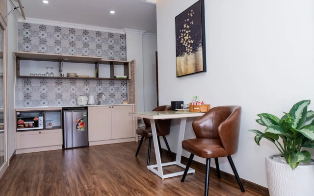 N Queen Apartment Hotel