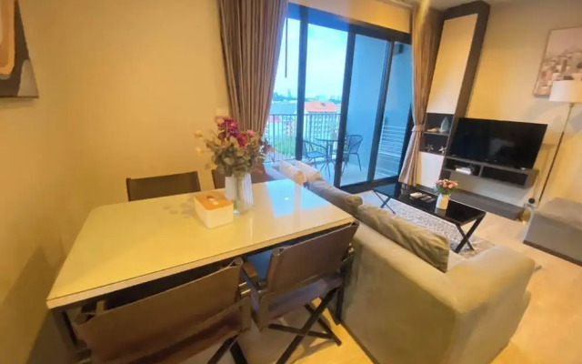 2 Bed Room At Excellent Location - Best In Class