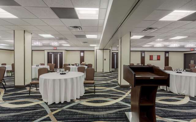 Best Western Premier Denham Inn & Suites