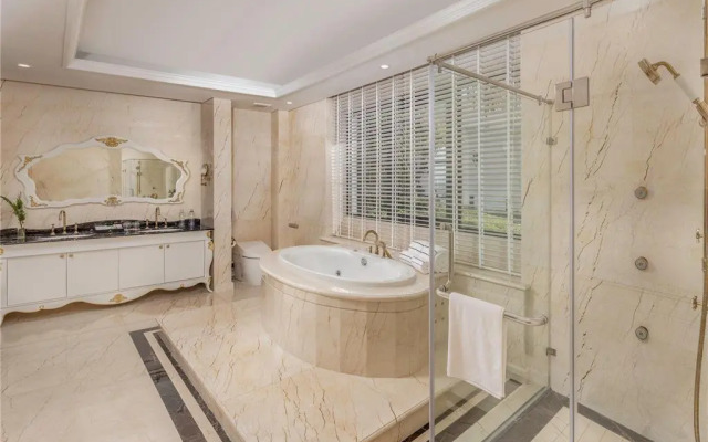 Meliá Vinpearl Hai Phong Rivera