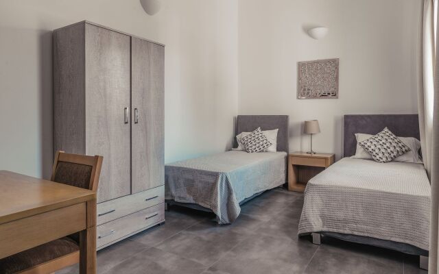 Kaminos Private Villa
