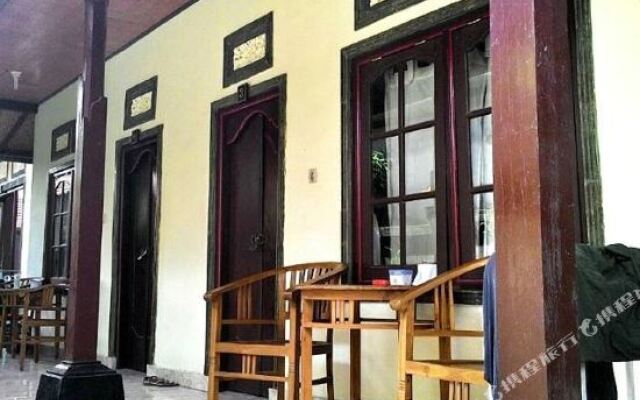 Amel Homestay - Hostel