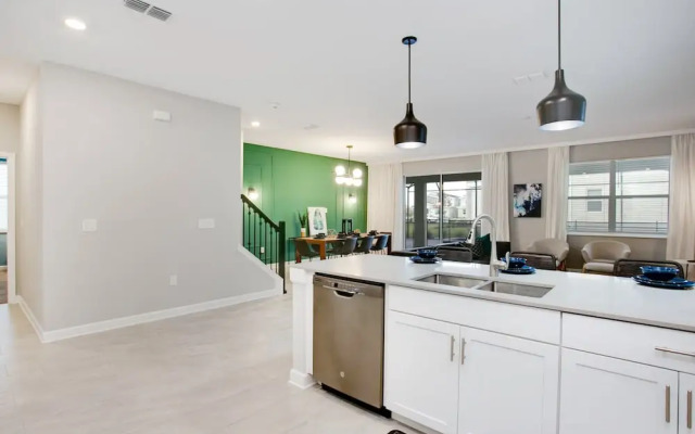 9BR Villa with Game Room & Theater