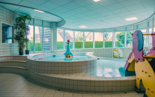 Lovely Holiday Home With Jetty Near Ijsselmeer