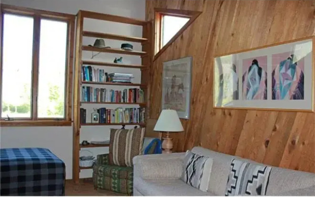 Lakeview House