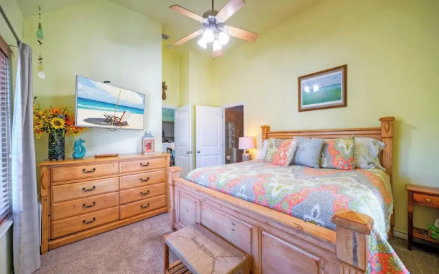 Communal Pool, Beach Gear & Prime Location Near Port Aransas Beaches Salty Seas by Avantstay