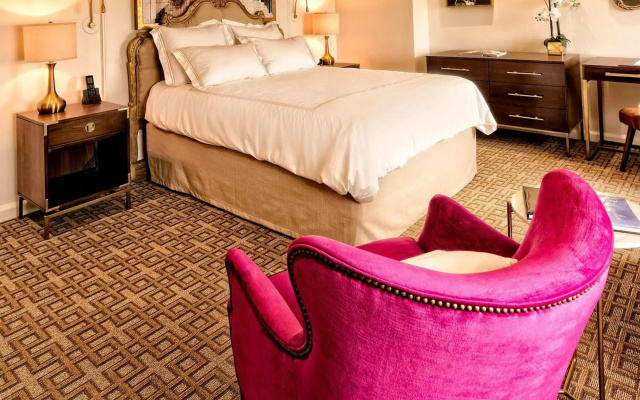 The Historic Cavalier Hotel and Beach Club, Autograph Collection