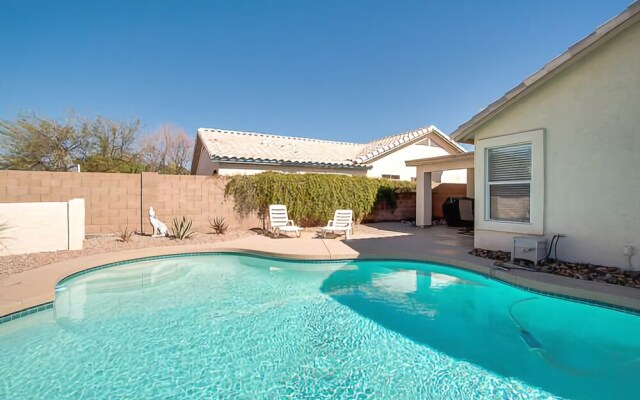 Ironwood - 3 Br home by RedAwning