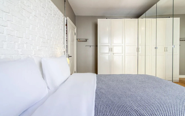 Modern Apartment With Stylish Interior in Beyoglu