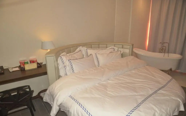 Rudong Y Hotel