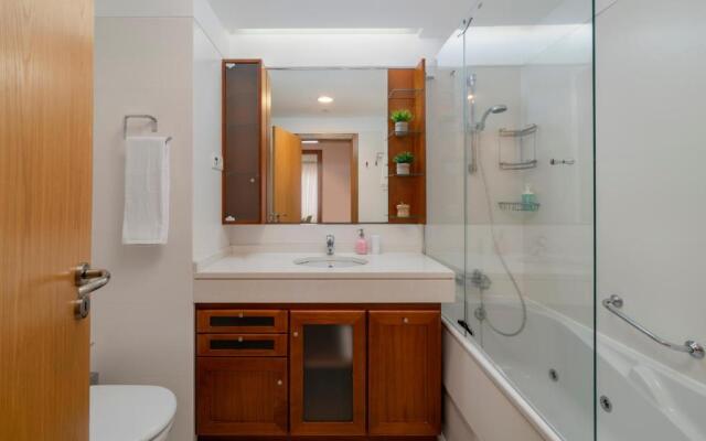 Jasmineiro I by An Island Apart