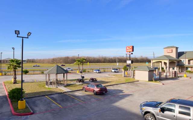 Econo Lodge Inn & Suites Port Arthur near Sabine Pass