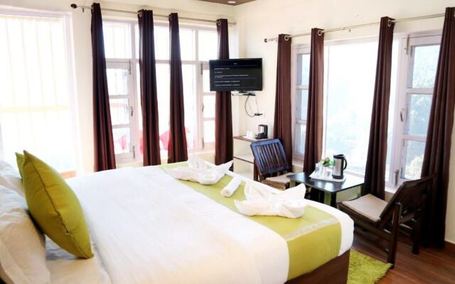 Goroomgo Aplin Hillden Shimla