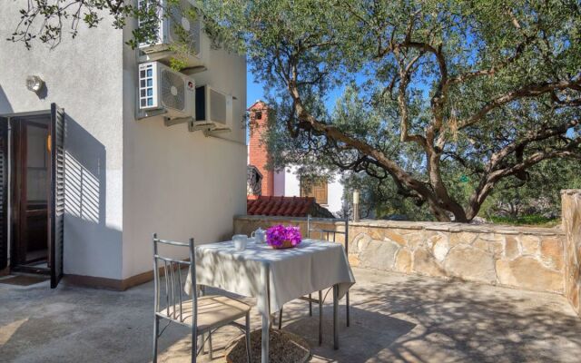 Apartment Cico Hvar/Pokrivenik 31926