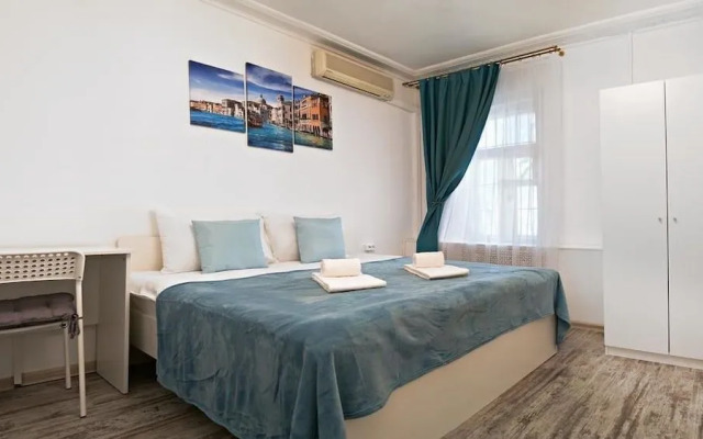 Apelsin Hotel on Kurskaya