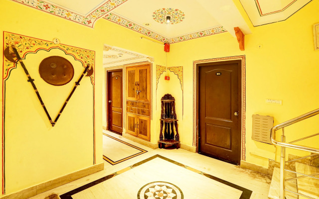 Super Collection O Gangapole Amer Road Formerly Rewa Garh