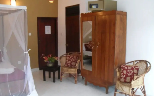Sunil Garden Guesthouse Coffee and More