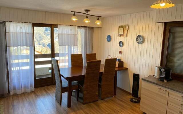 Lf42 2 Bedroom Apart w Sauna and Parking