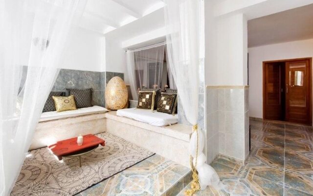 Stunning Moorish villa