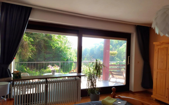 Ferienwohnung Rhododendron - Natur pur Kinderparadies