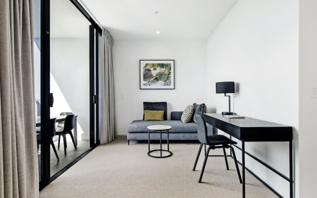 BRAND NEW Qube Broabeach Luxury 2 Bedroom