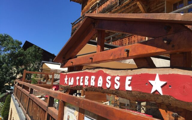 Montana Chalet Hotel