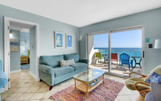 Regency Towers 702 West- Azure Pleasure
