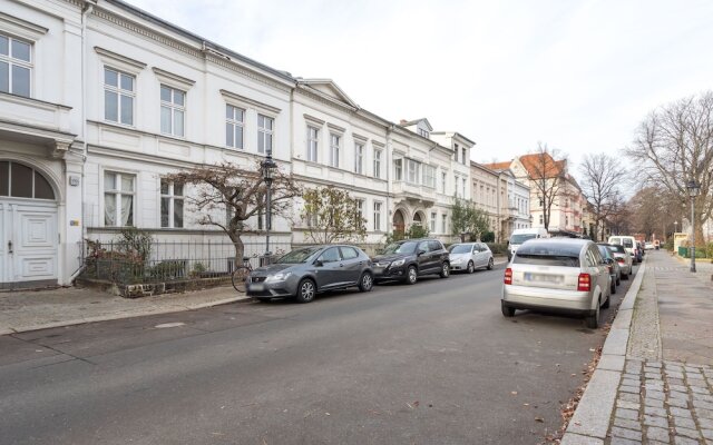 Primeflats - Lofts am Flugfeld Tempelhof