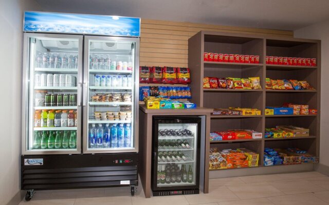 Holiday Inn Express Hotel & Suites Hesperia by IHG
