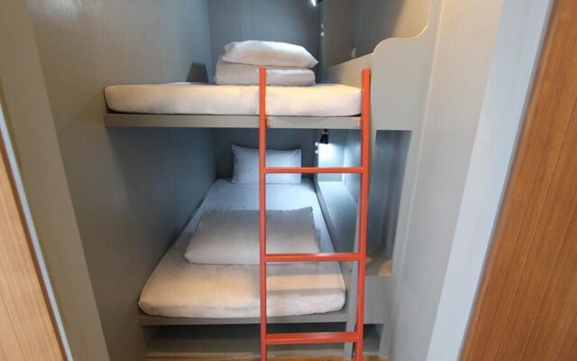 TKT's Row House