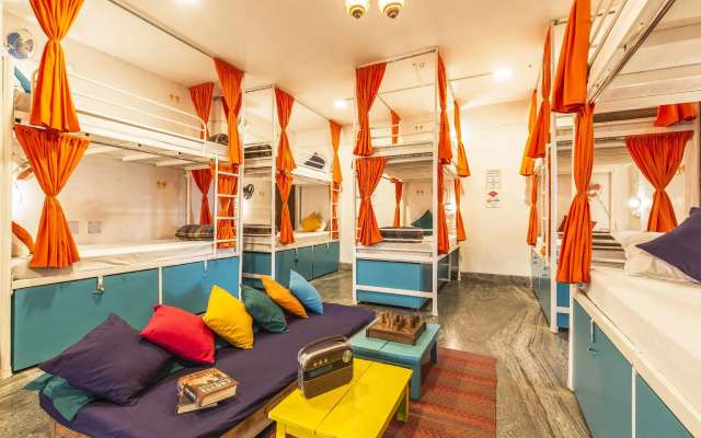 goSTOPS Lite Varanasi