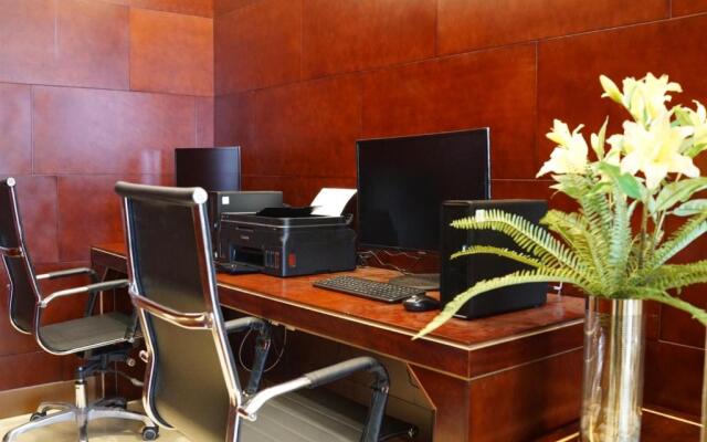 GoldOne Hotel & Suites