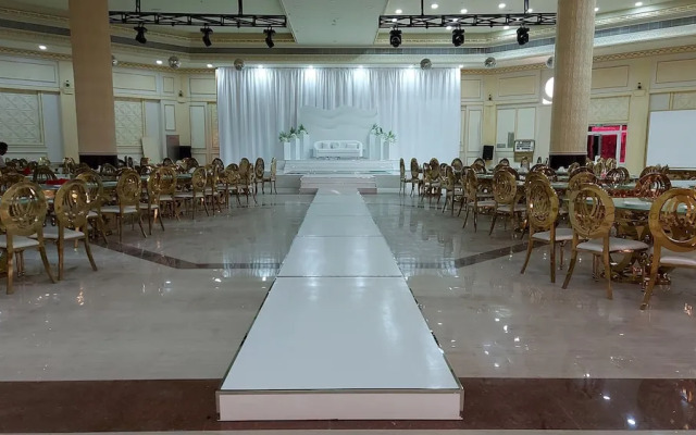 Al Salam Grand Hotel & Resort