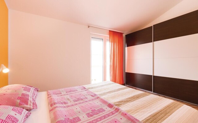 Beautiful Home in Betiga With Wifi and 4 Bedrooms