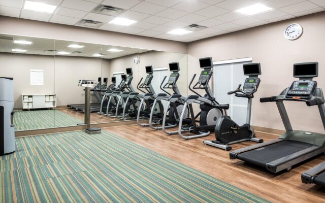 Holiday Inn Express & Suites St. Louis - Chesterfield by IHG