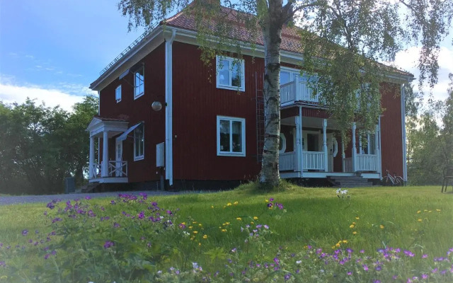 Jokkmokks Vandrarhem Åsgård
