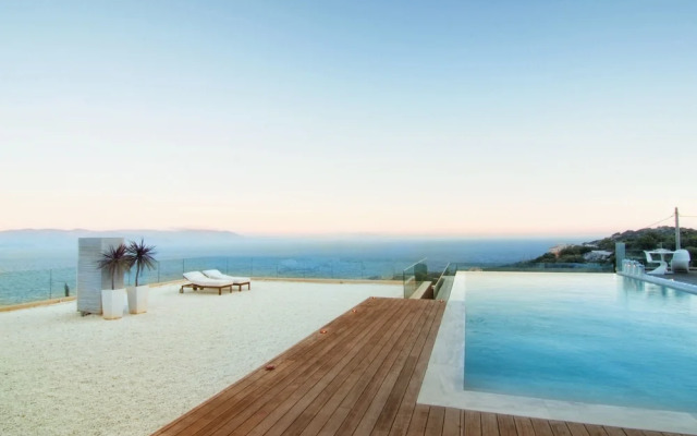 Seaview Peninsula Villa
