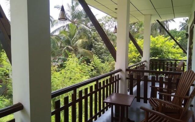 Balcony Rest