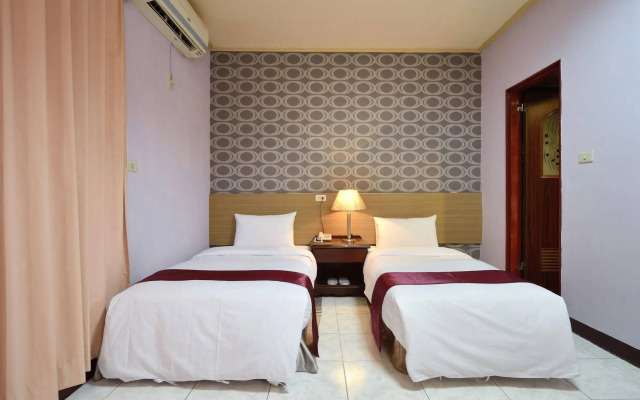Jiuning Business Hotel