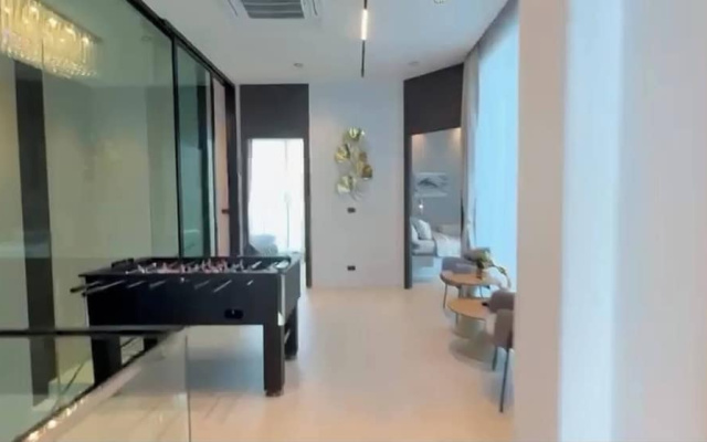 5-bed Luxury Villa Pool&jacuzzi 5 Min to Walkingst