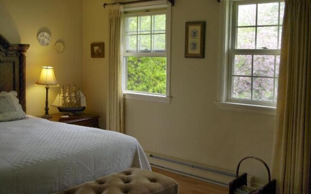 Blue Forest Lane Bed and Breakfast